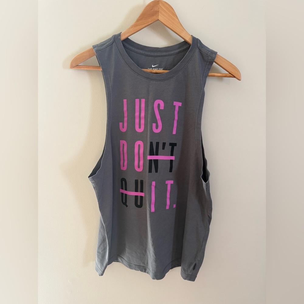 Nike tee